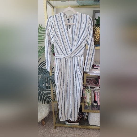 NWT Navy Blue and White Striped Long-Sleeve Wrap Dress - Fits a Size Small - Picture 4 of 9
